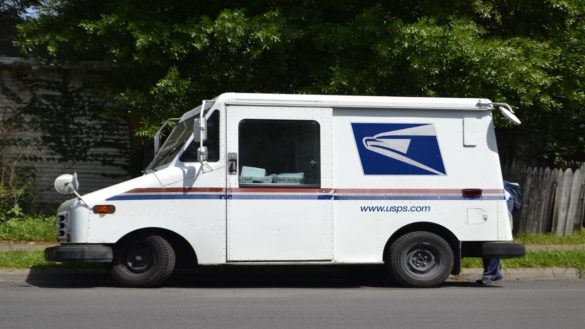 USPS - Reasons why your packages are delivered late, time of stopping delivering mail