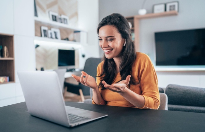 Why Write for Quora blog - Slip-on Work Boot Write for Us